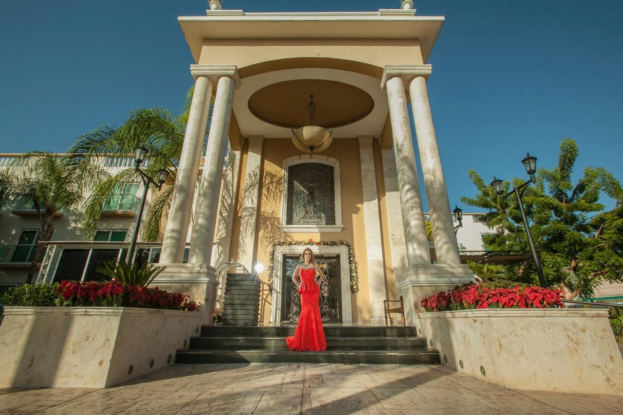 Wyndham Mérida Buitenkant foto