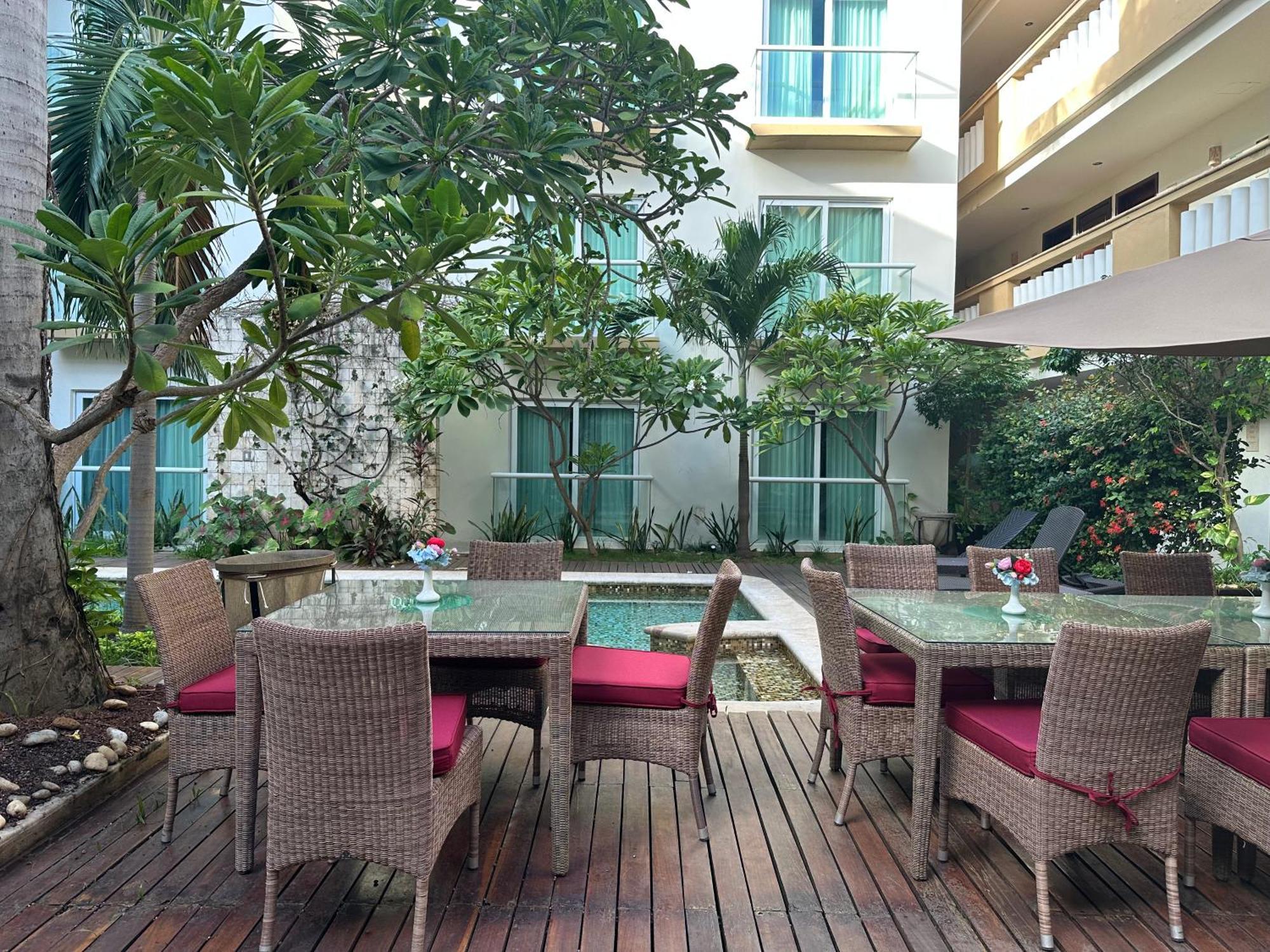 Wyndham Mérida Buitenkant foto